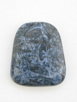 Minéral Galet plat Dumortiérite Quartz Bleu